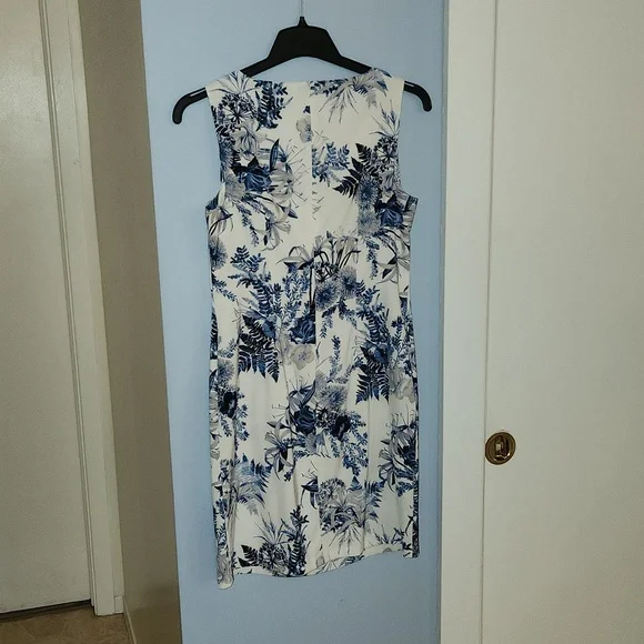 Floral bodycon dress - Picture 3 of 7